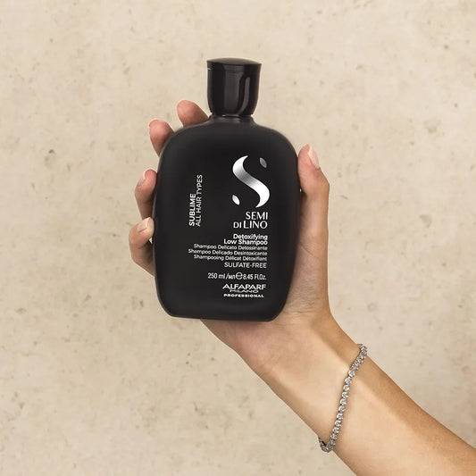 ALFAPARF MILANO Alfaparf Semi Di Lino Sublime Detoxifying Low Shampoo 250 Ml. Champú delicado desintoxicante.